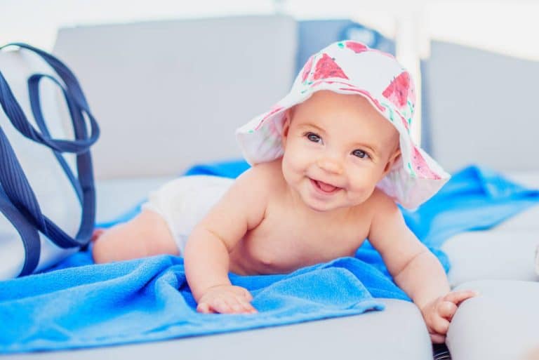 ¿Qué ropa necesita un bebé en verano?